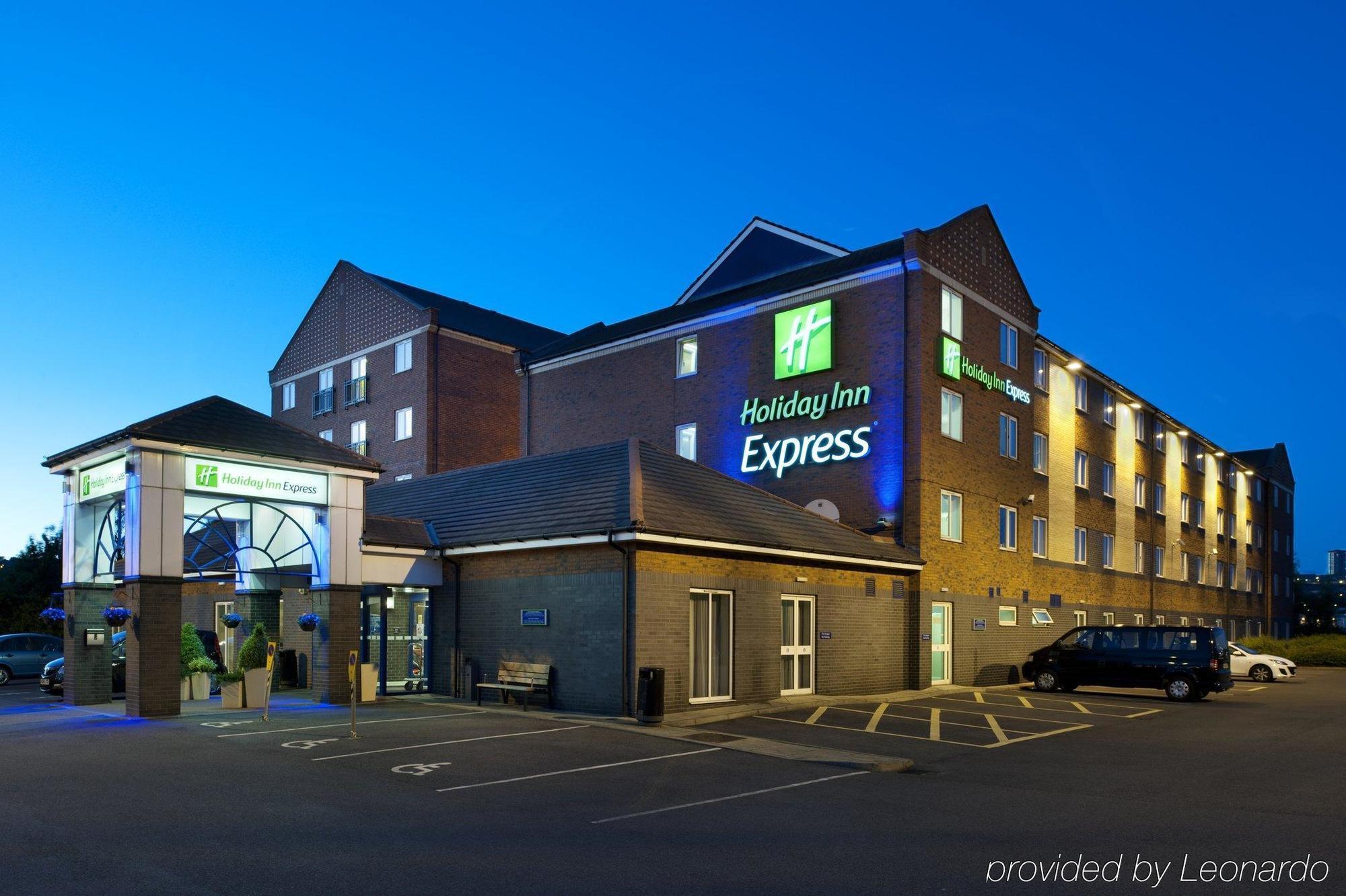 Holiday Inn Express Newcastle Gateshead, An Ihg Hotel Eksteriør billede